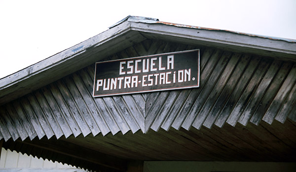 Chiloe2000Puntraestacionsign